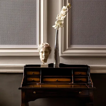 Gambello Luxury Hotel