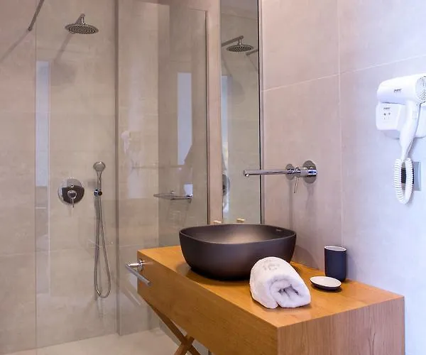 Gambello Luxury 4* נאפפליו